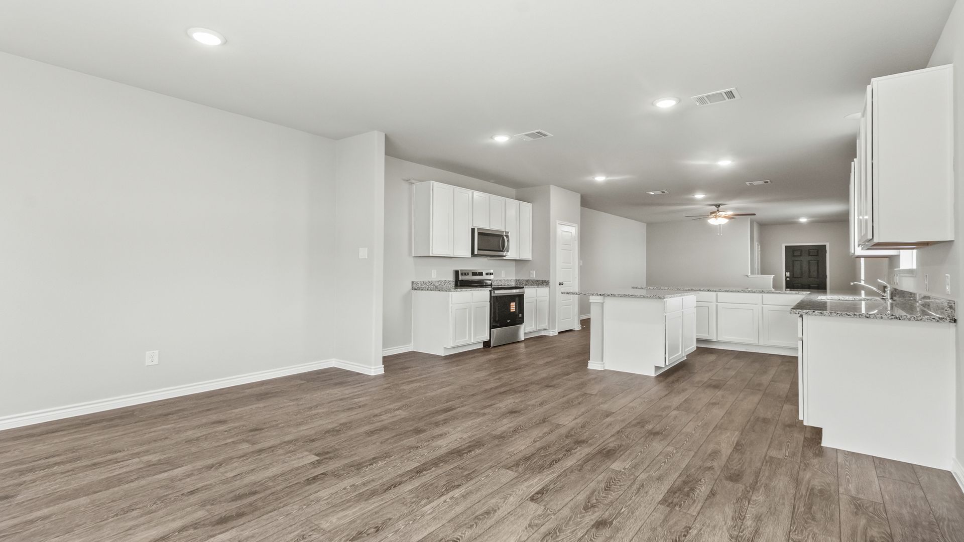 Dining room to kitchen