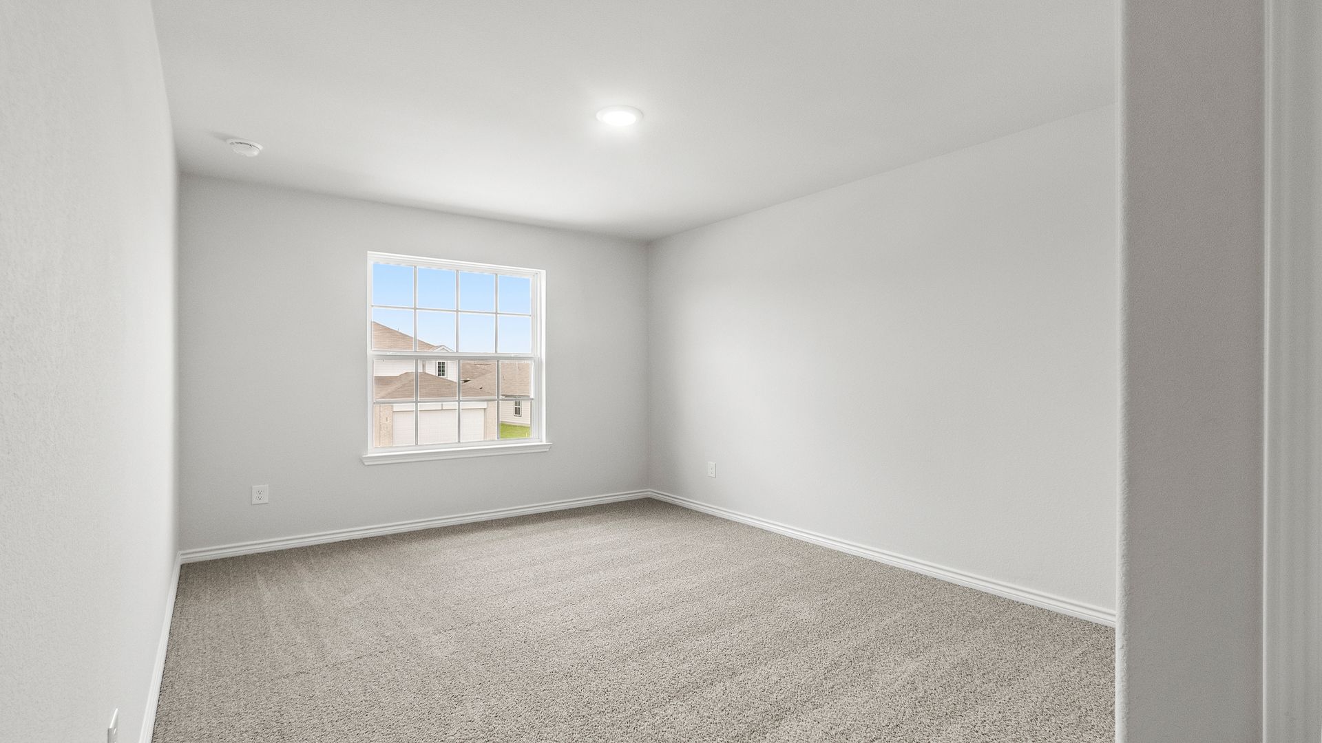 Secondary bedroom