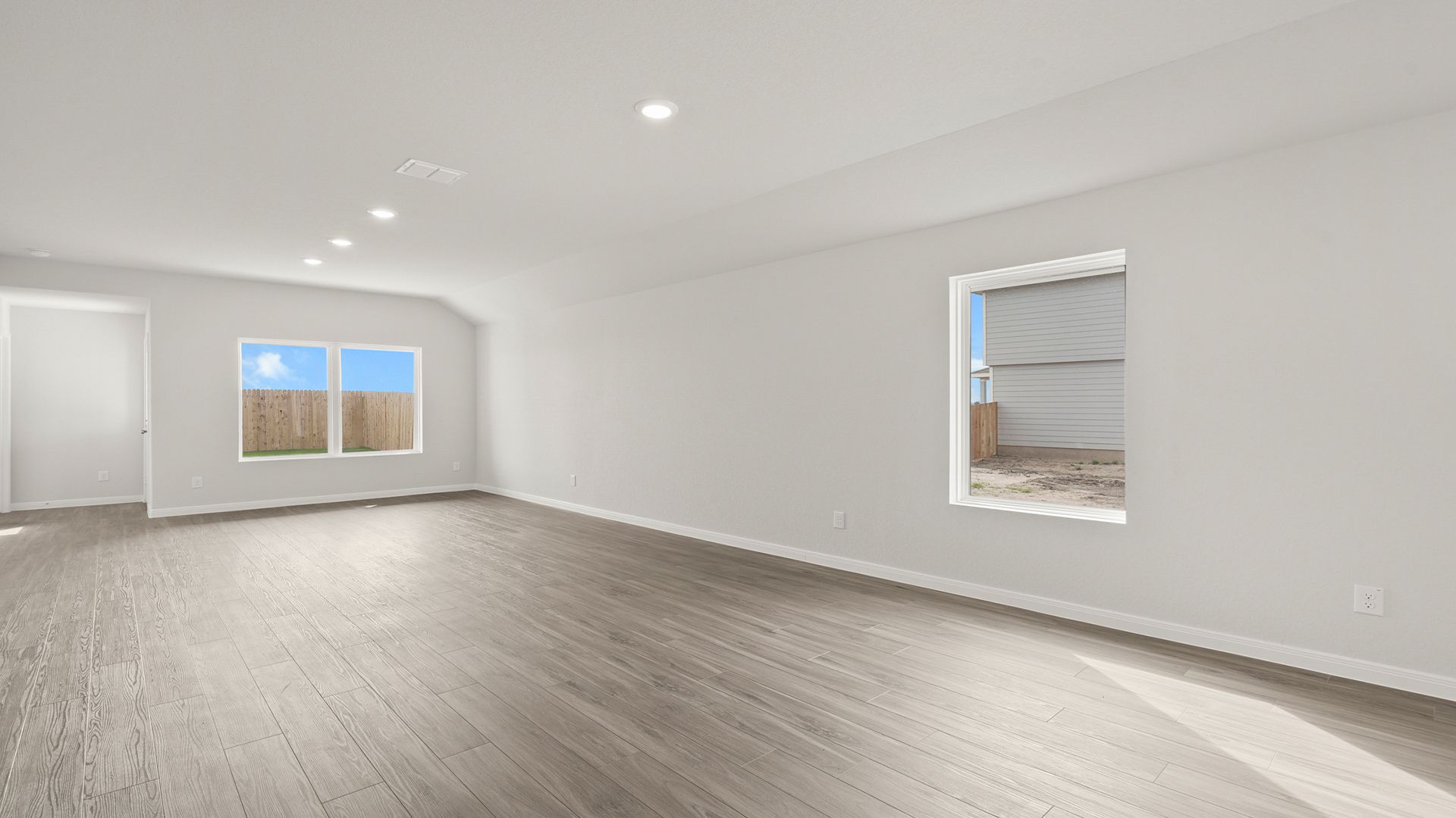Dining area to family room