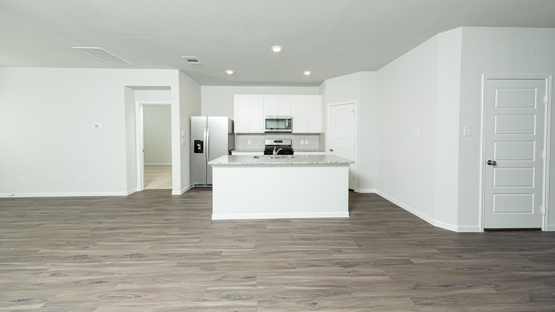 Dining Area to Kitchen