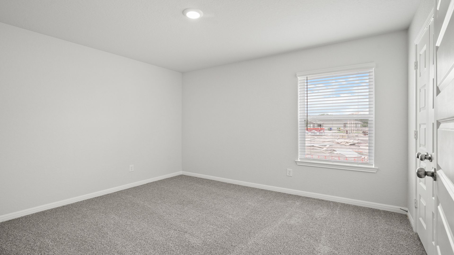 Secondary bedroom