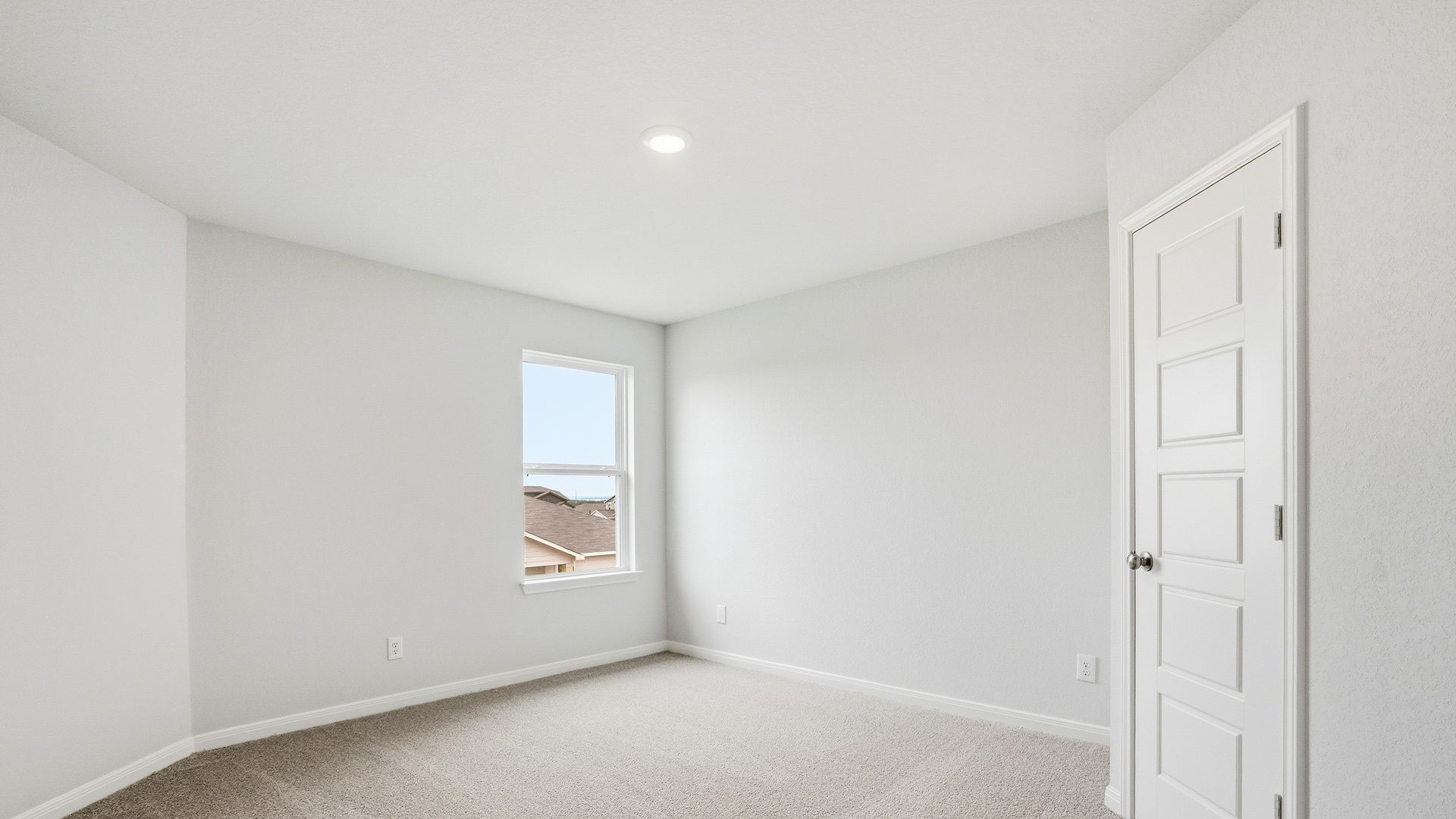 Secondary bedroom
