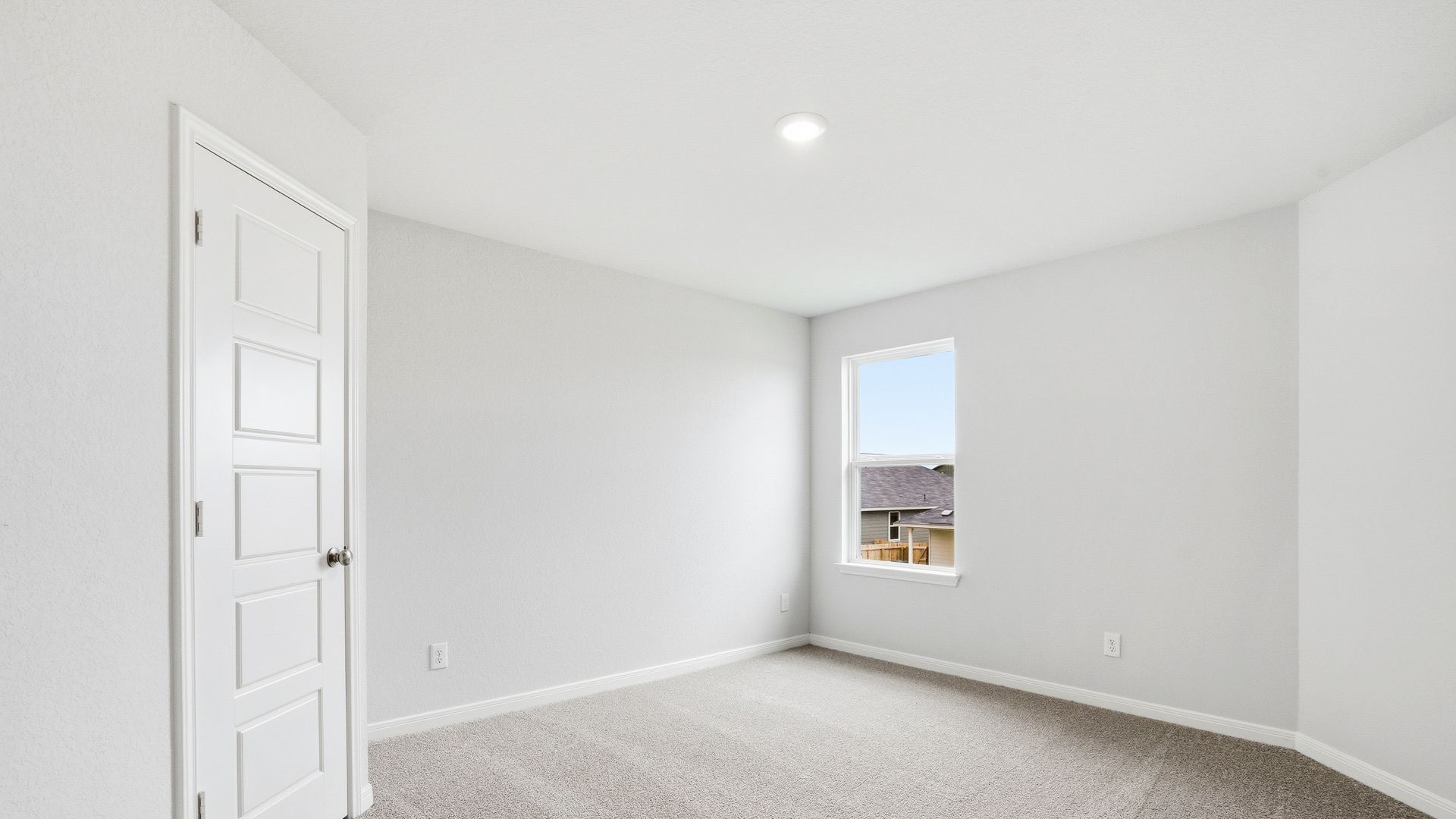 Secondary bedroom