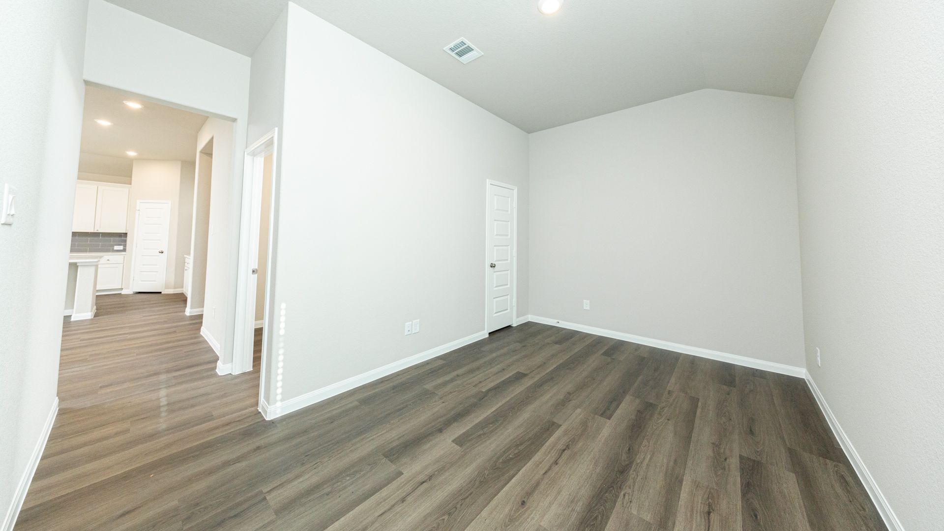 Flex Room