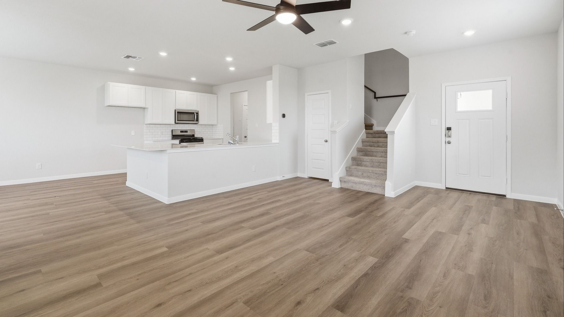 Family Room to Kitchen