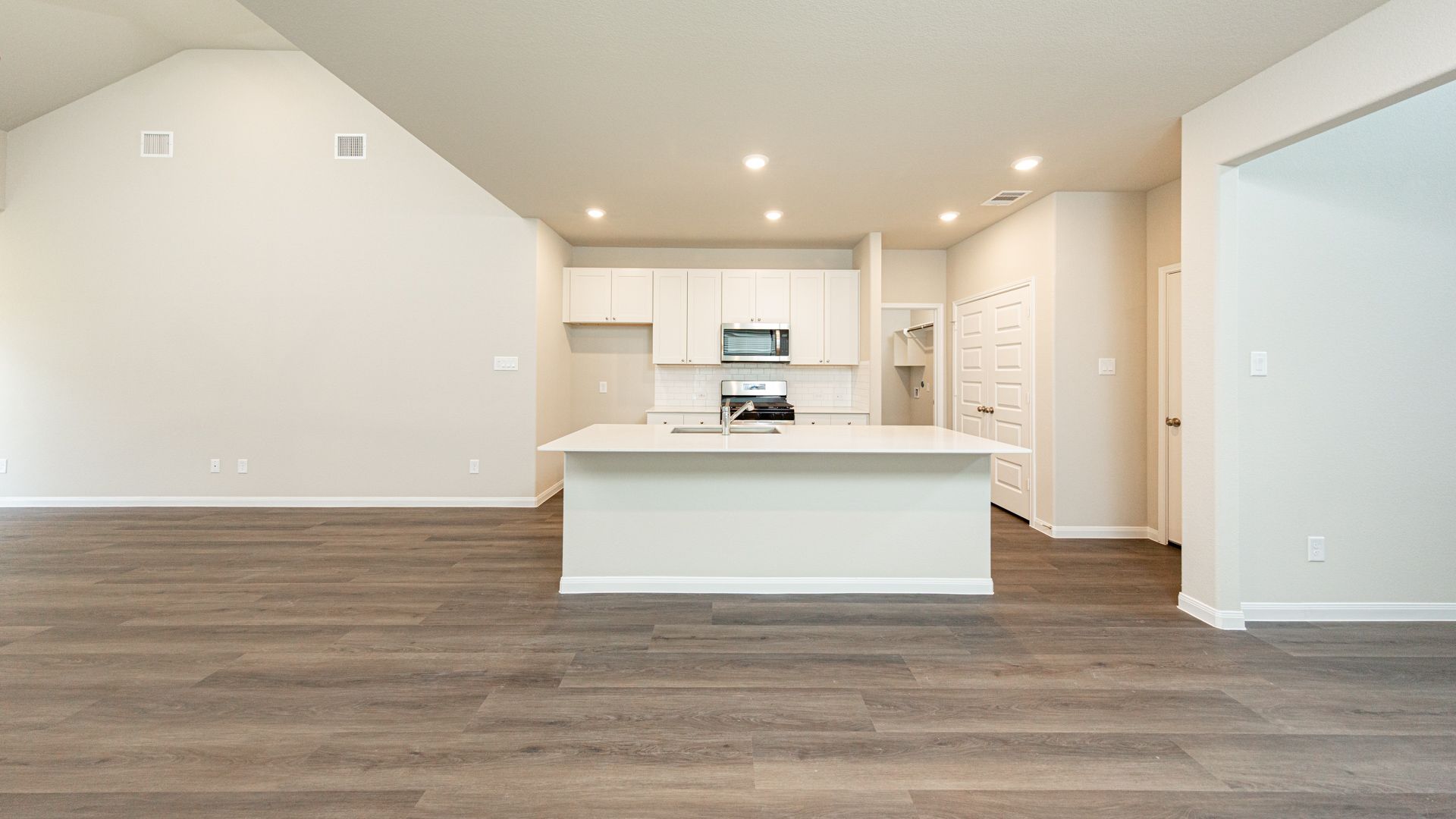 Dining Area to Kitchen