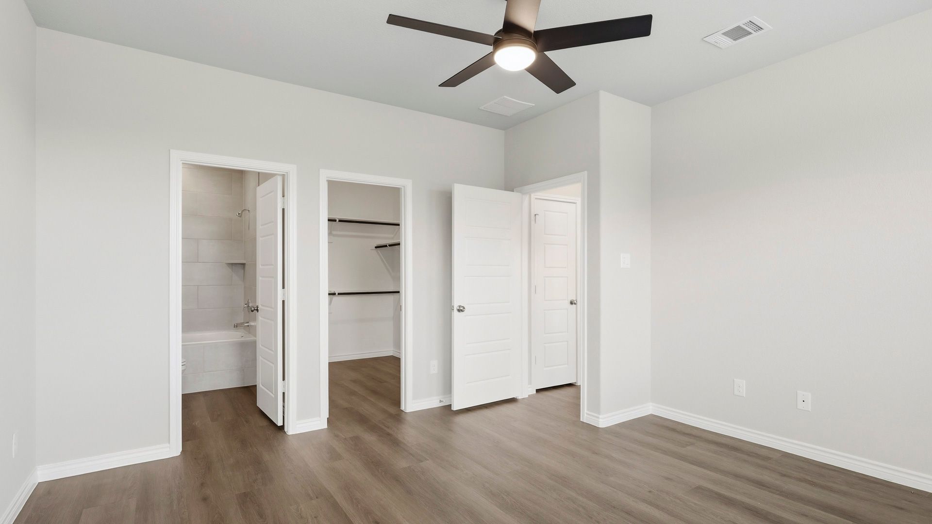 Primary suite
