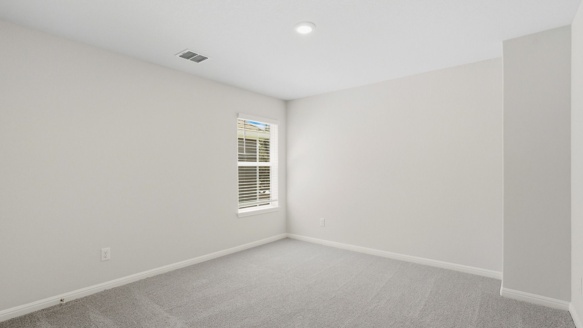 Secondary bedroom