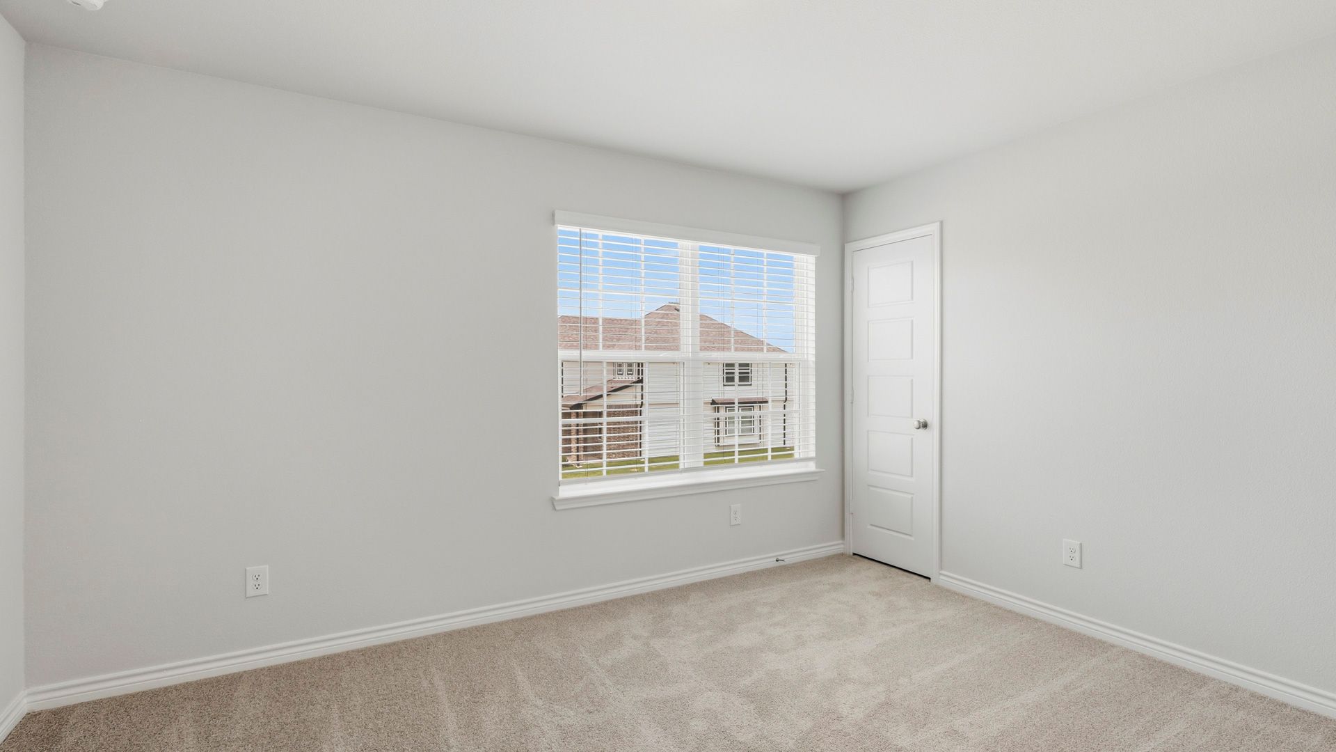 Secondary bedroom