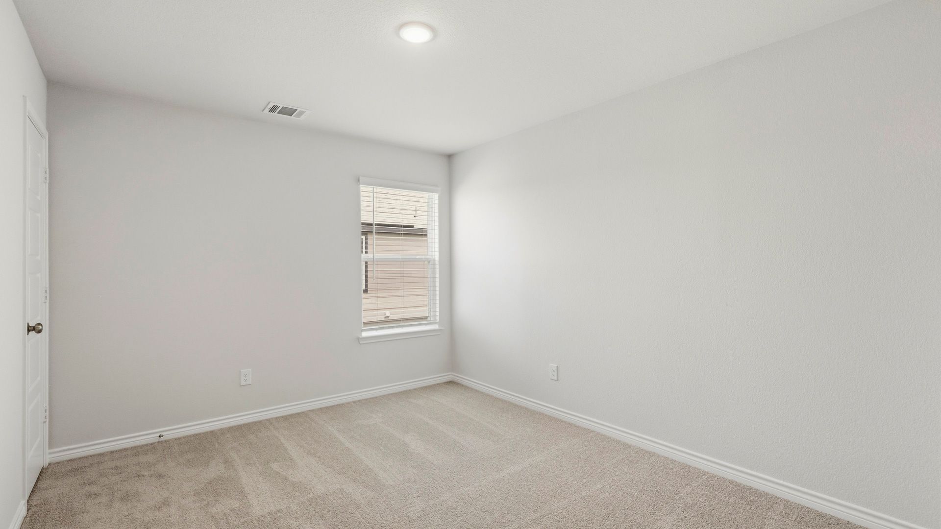 Secondary bedroom