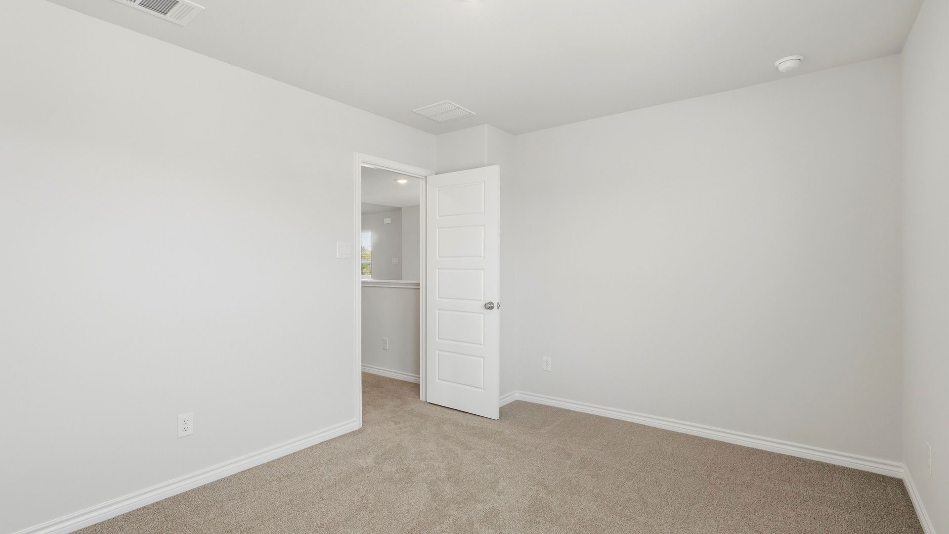 Secondary bedroom