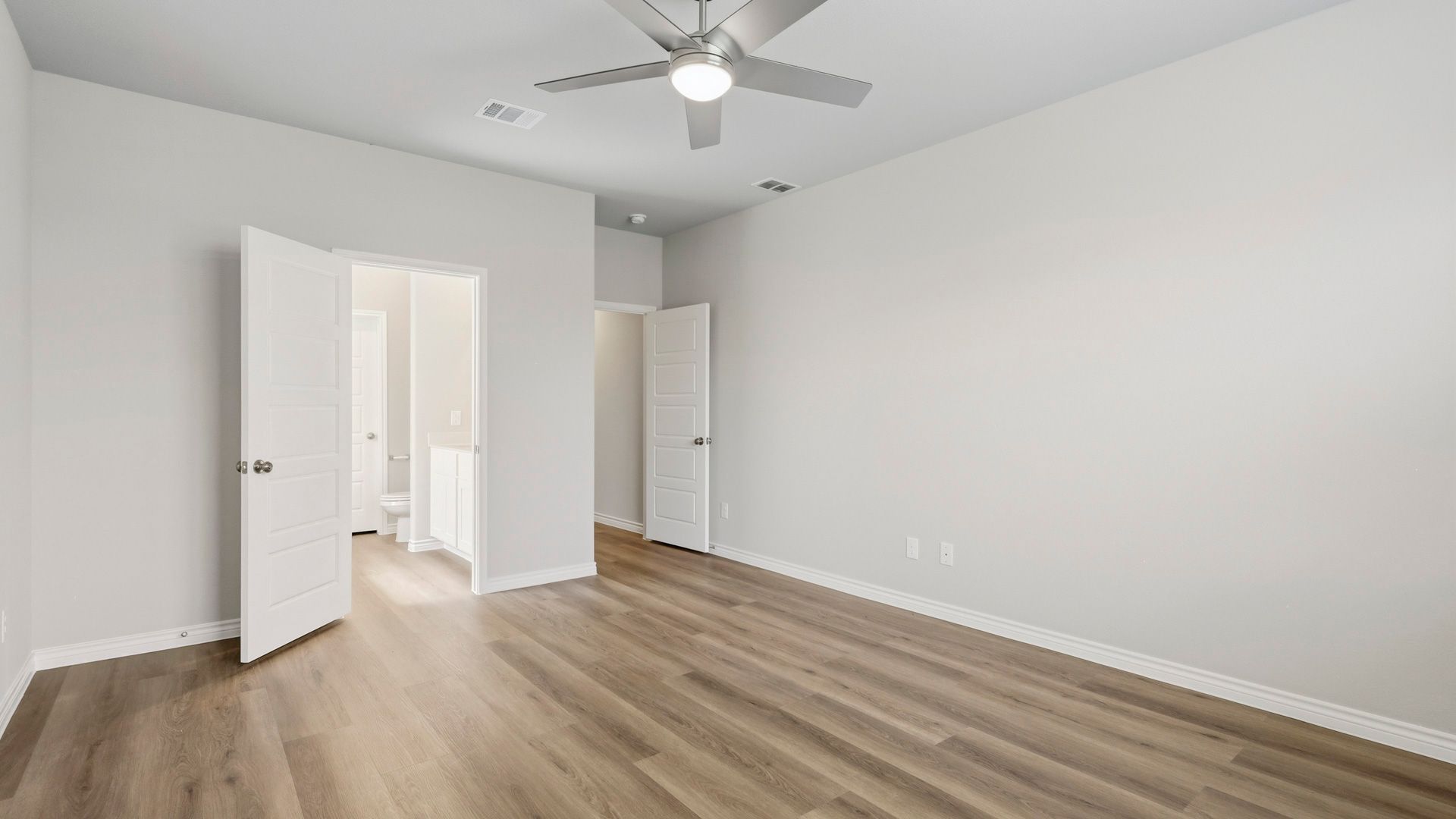 Primary suite