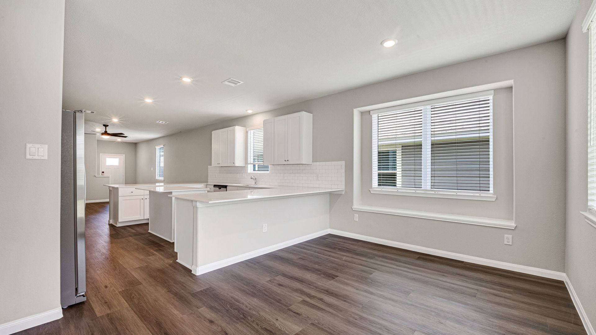 Dining Area to Kitchen