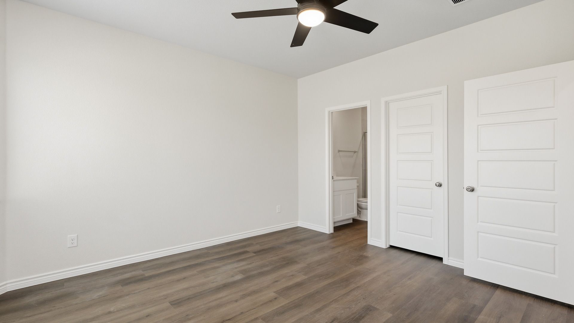 Primary suite