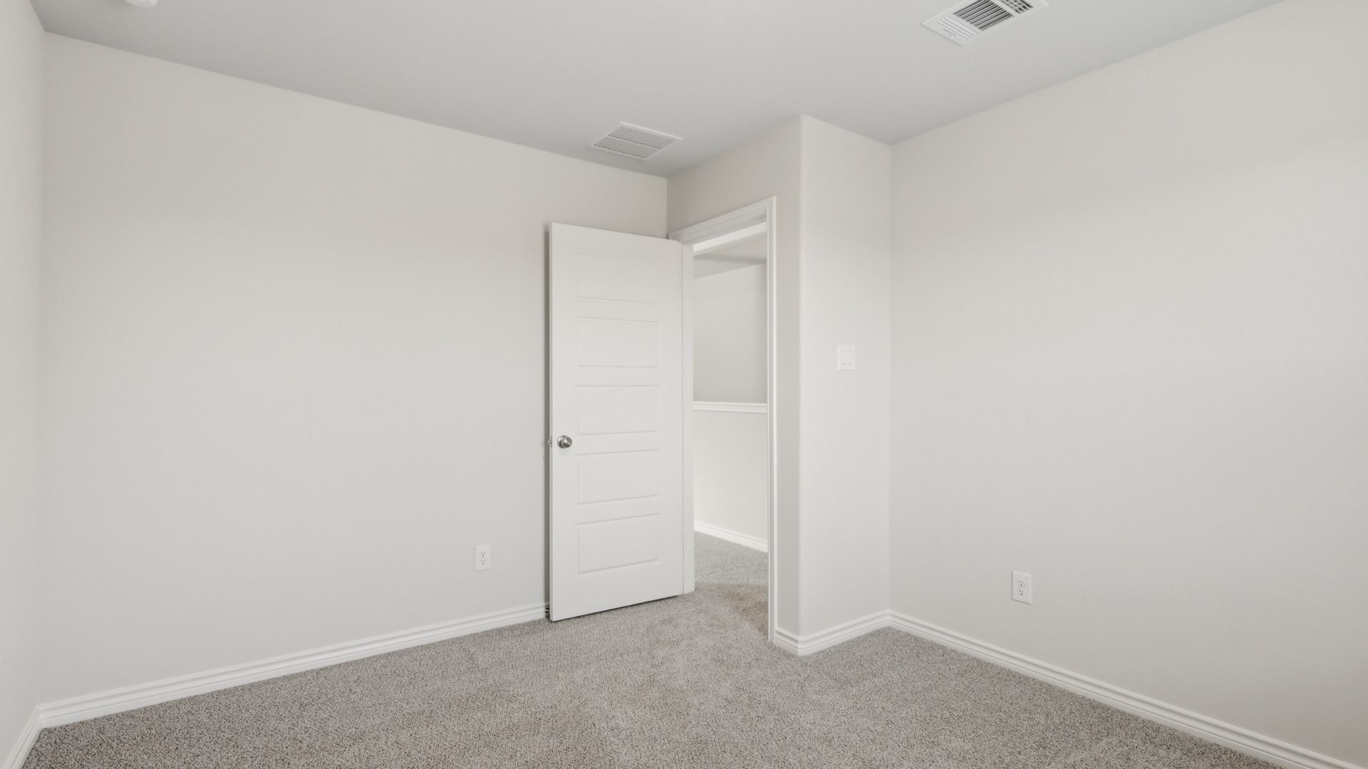 Secondary bedroom
