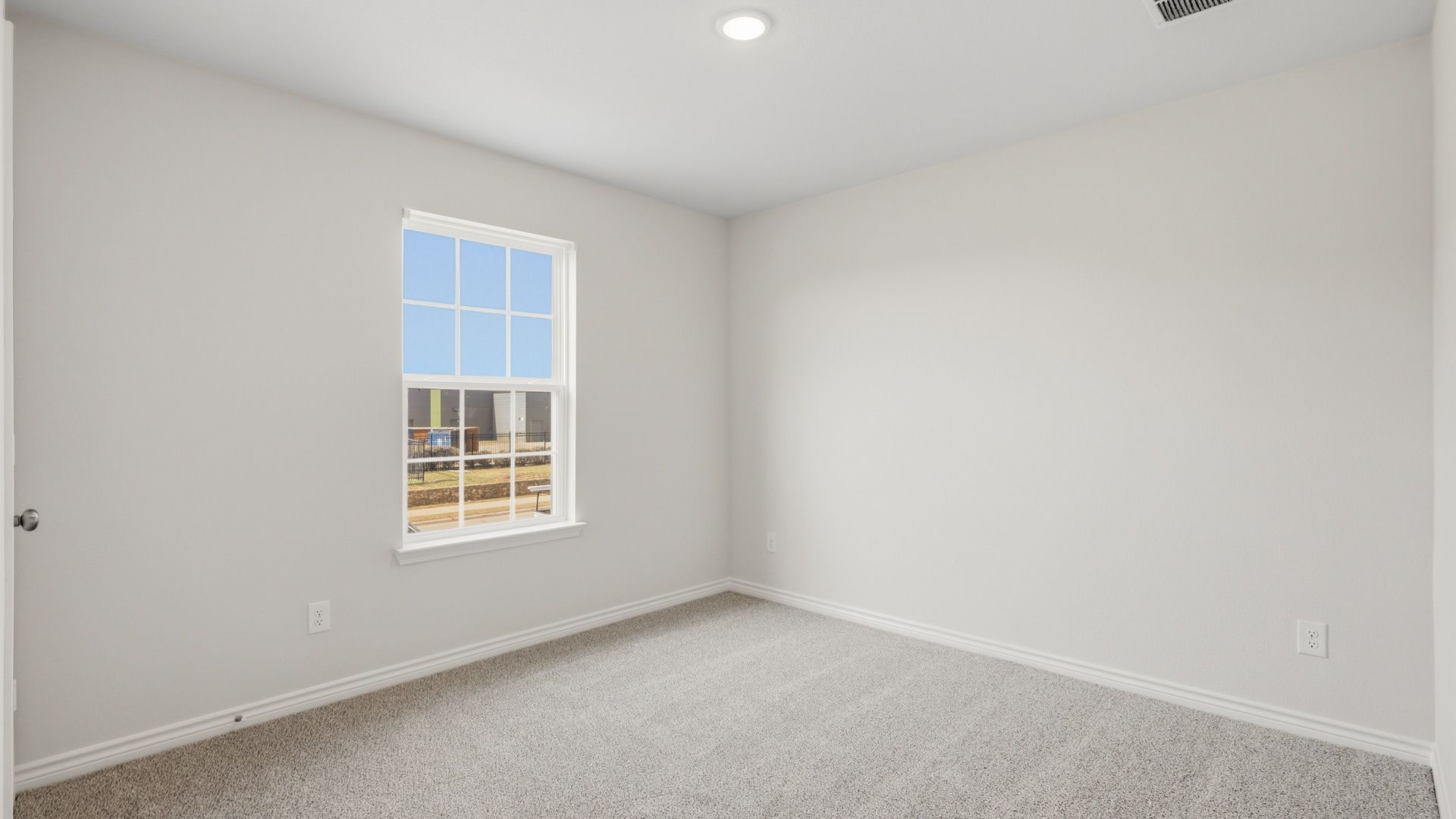 Secondary bedroom