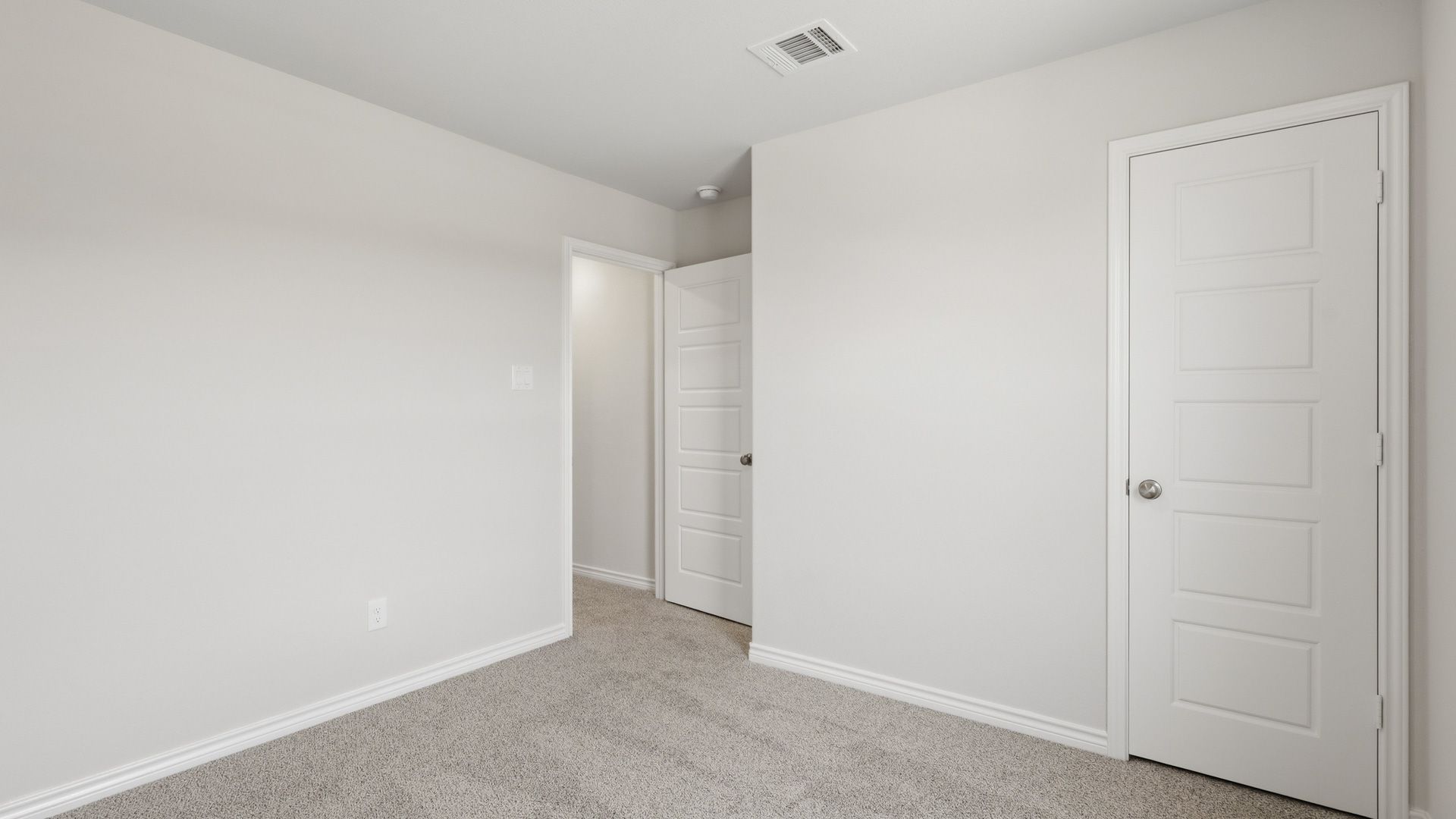 Secondary bedroom