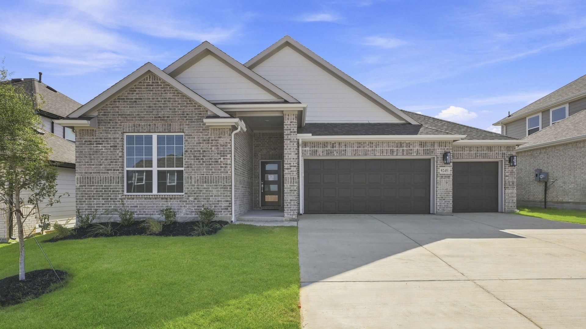 The Kirby - Rocky Creek Crossing: Crowley, Texas - Legend Homes