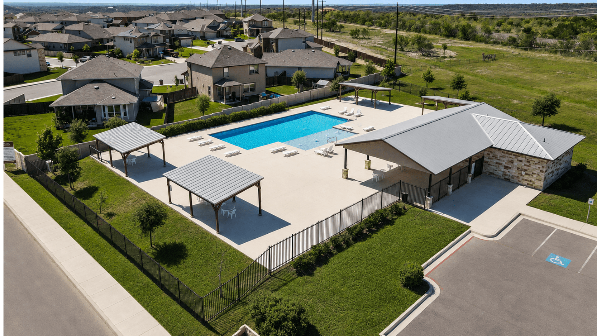 Hunters Ranch Resort-style Pool
