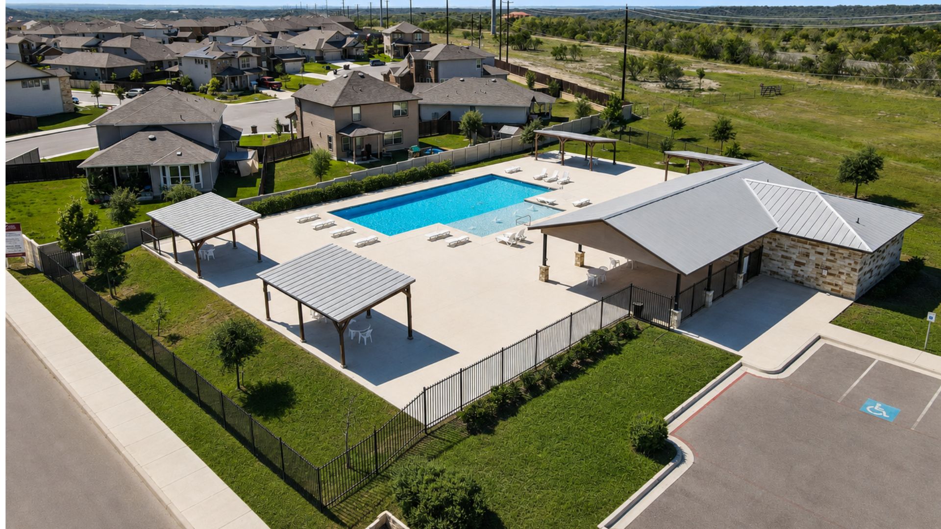 Hunters Ranch Resort-style Pool
