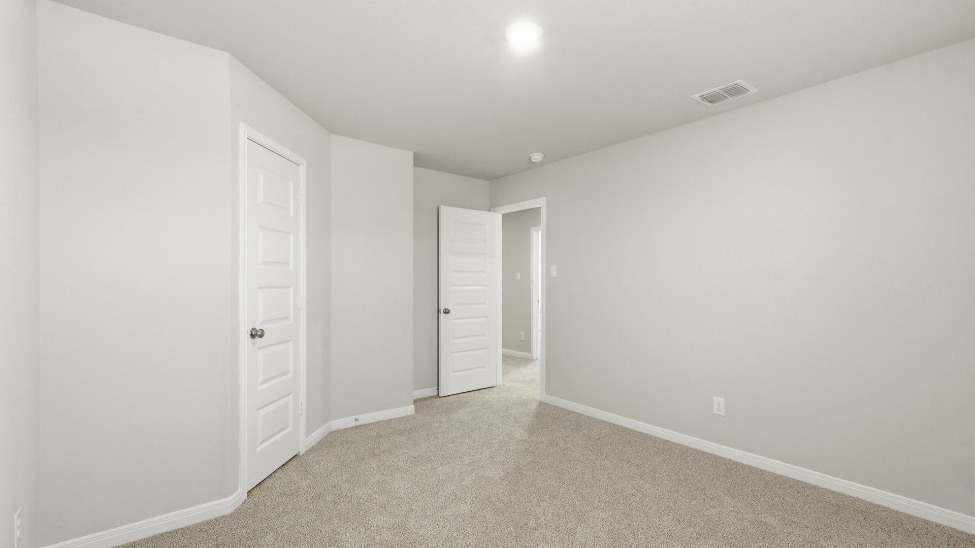 Secondary bedroom