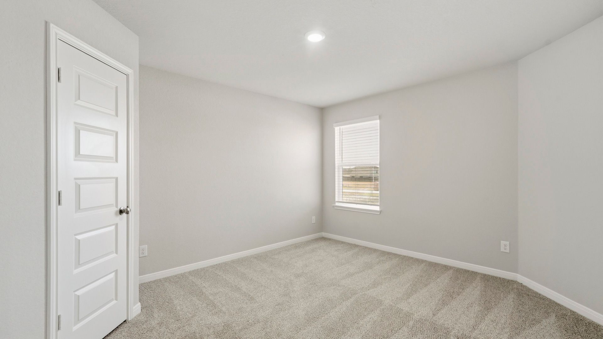 Secondary bedroom
