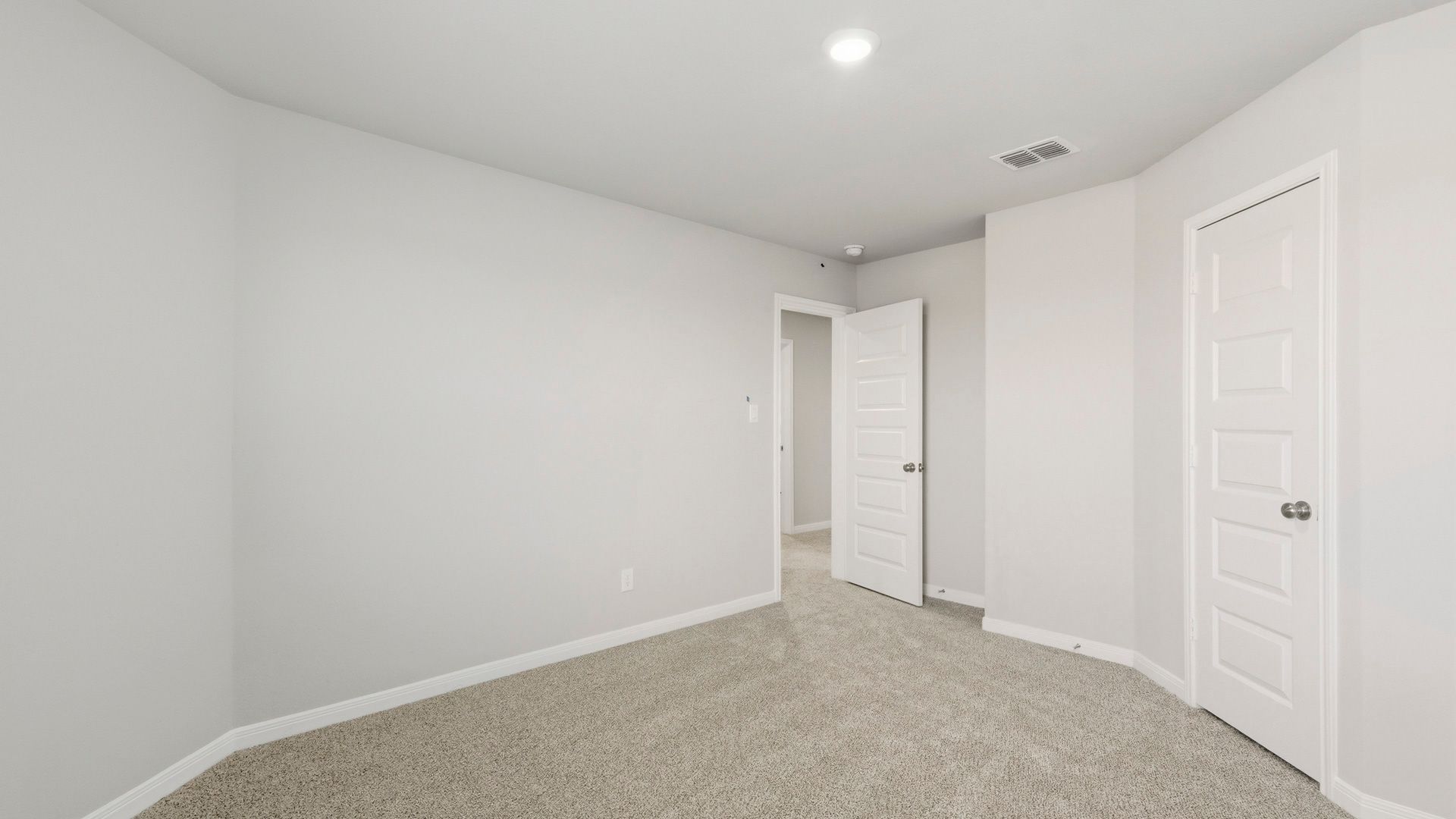 Secondary bedroom