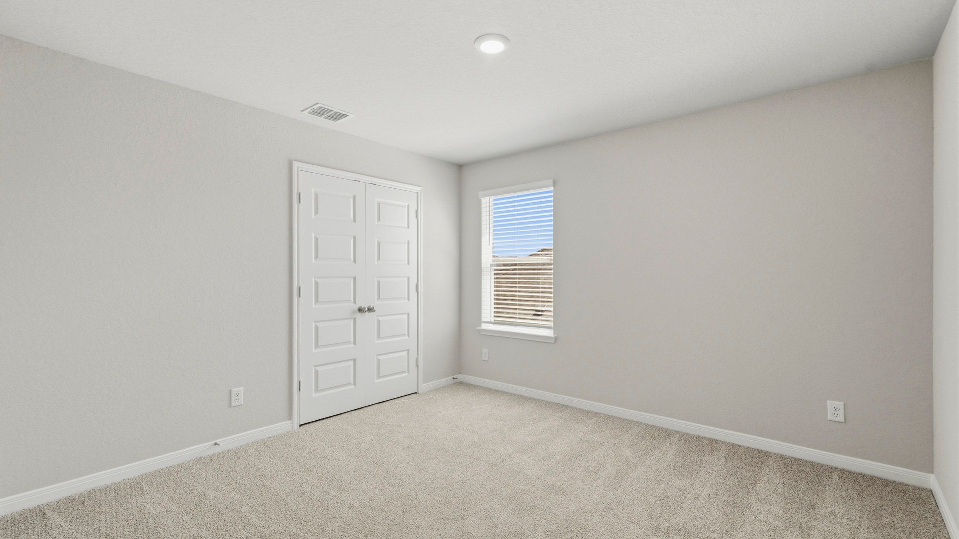 Secondary bedroom