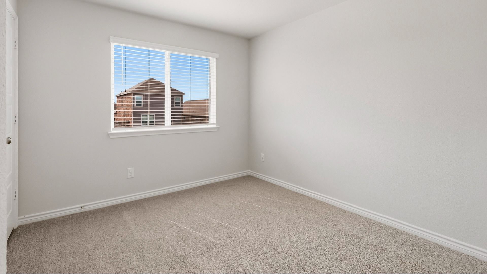 Secondary bedroom