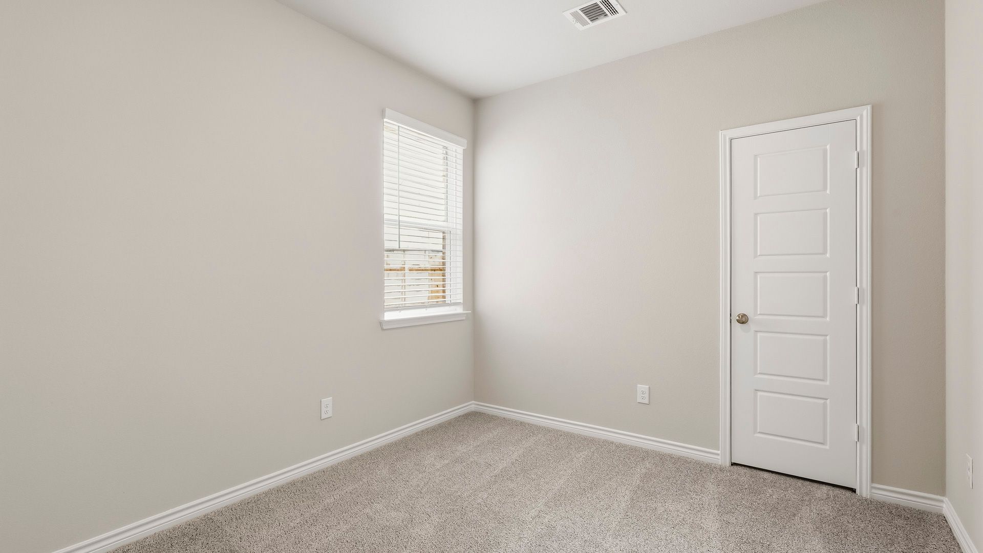 Secondary bedroom