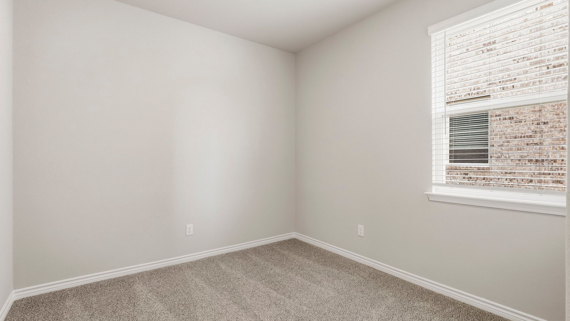 Secondary bedroom