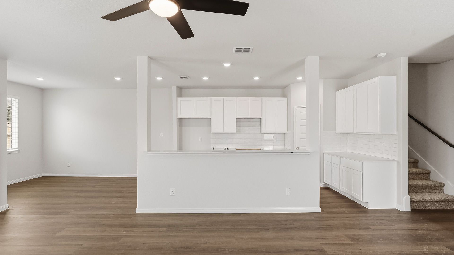 Family room to kitchen