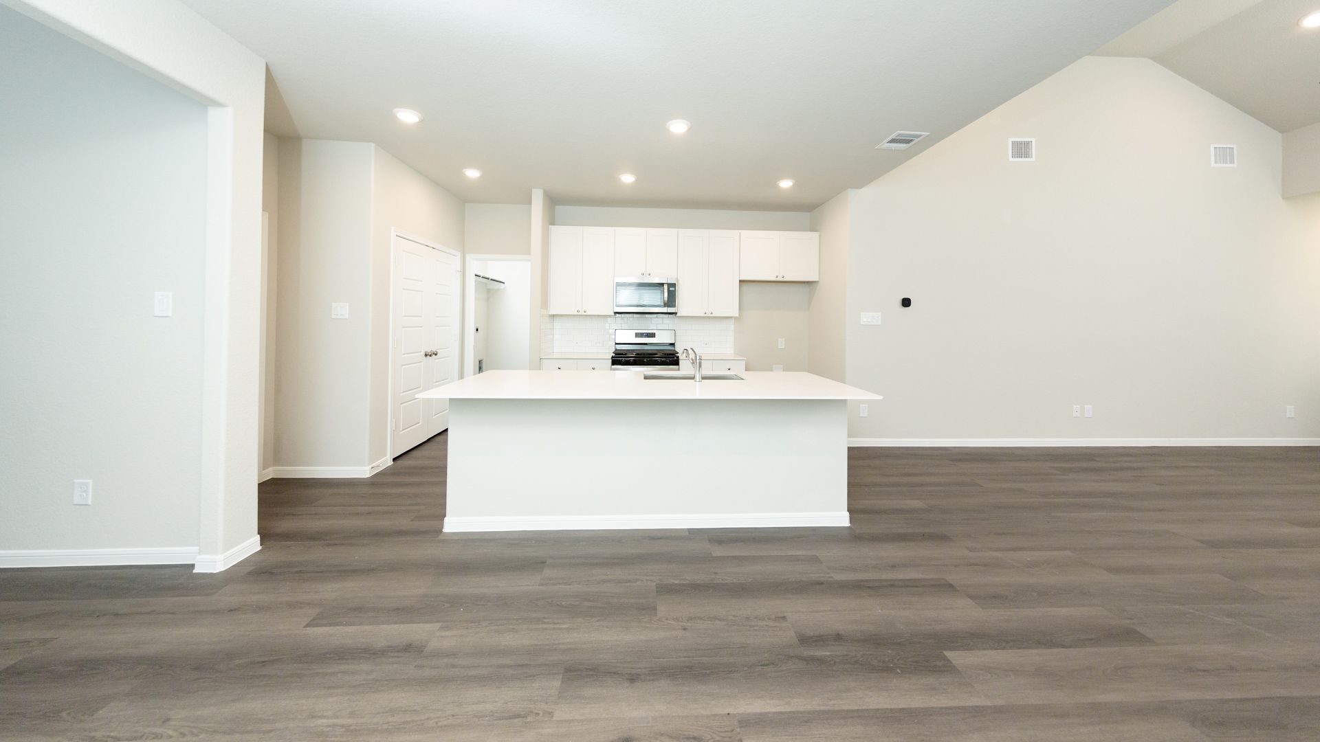 Dining Area to Kitchen