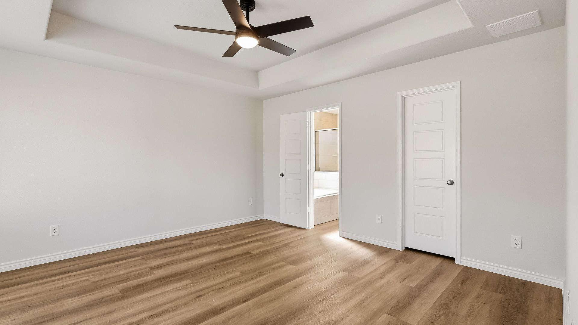 Primary suite