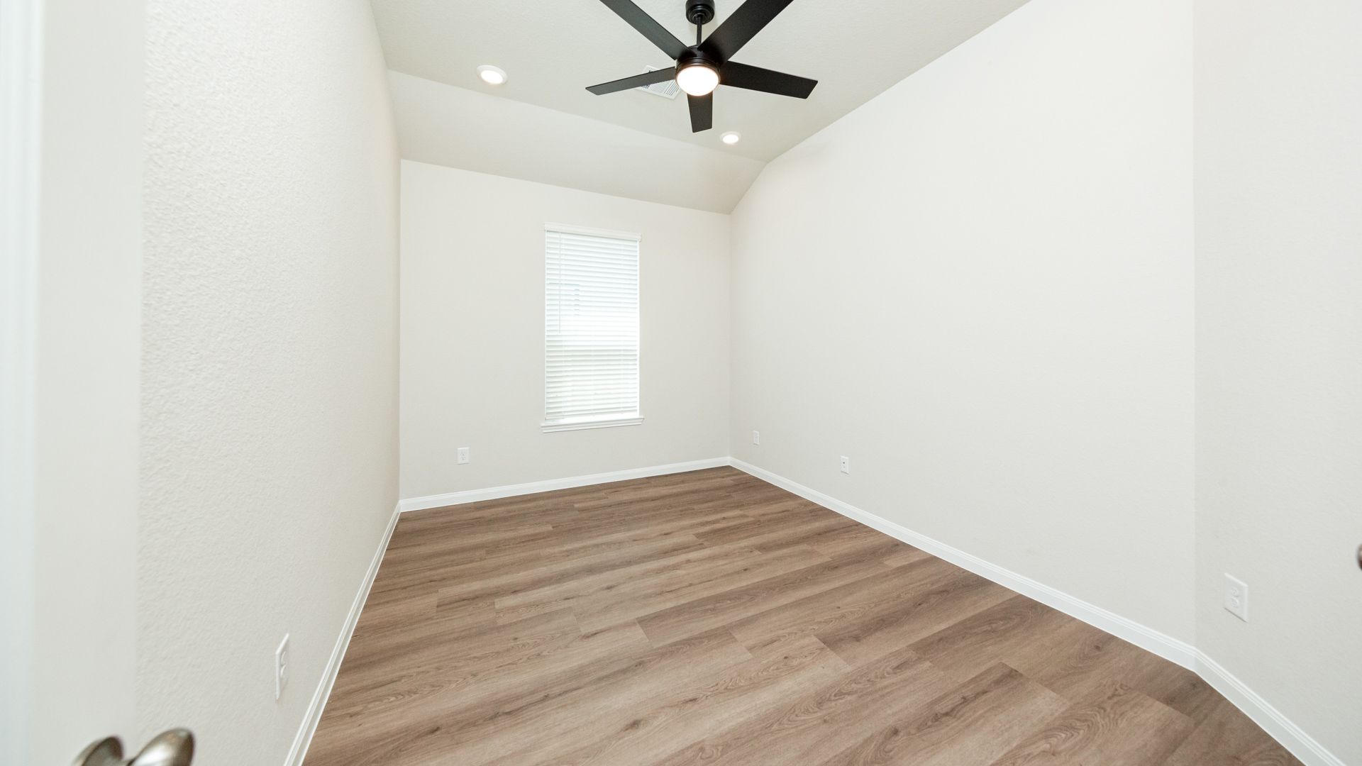 Flex Room