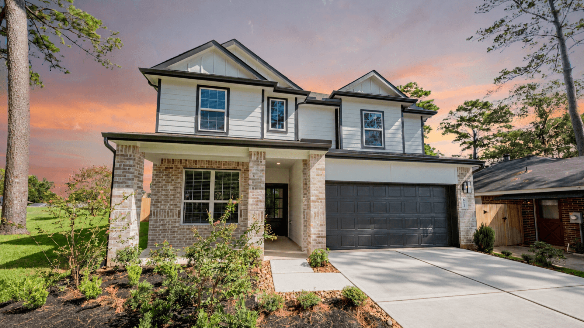 The Sienna - Cape Conroe - Lake Conroe Area Homes: Montgomery, Texas - Legend Homes