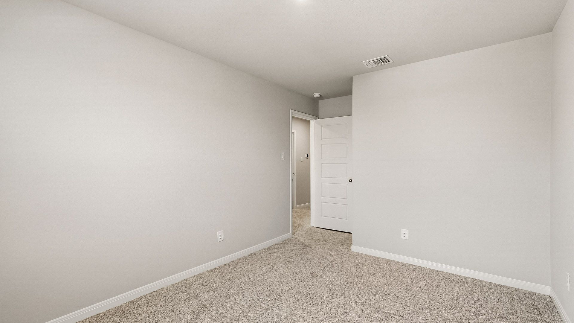 Secondary bedroom