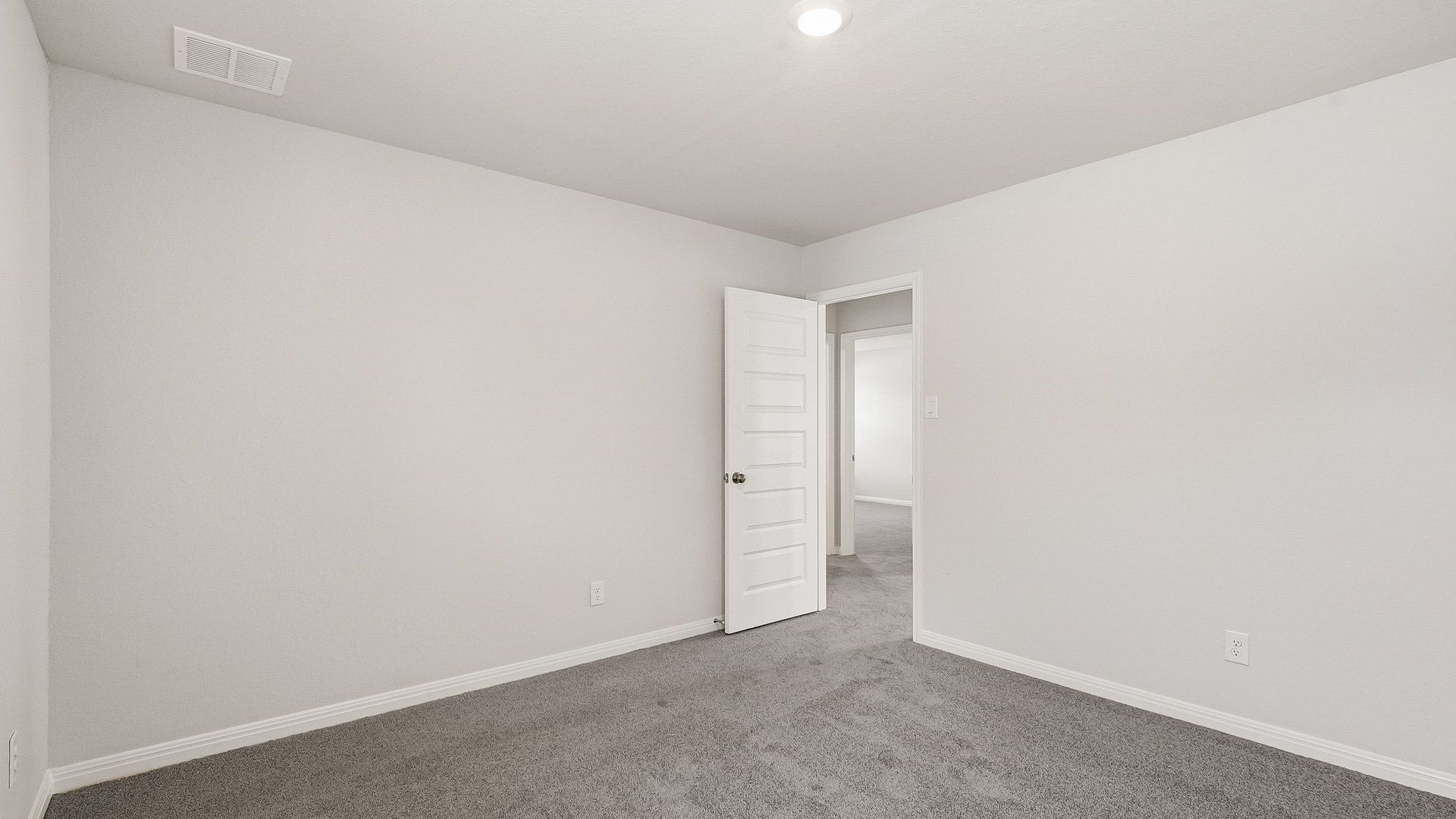 Secondary bedroom