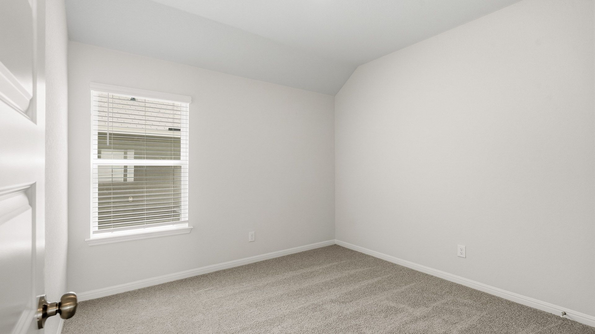Secondary bedroom