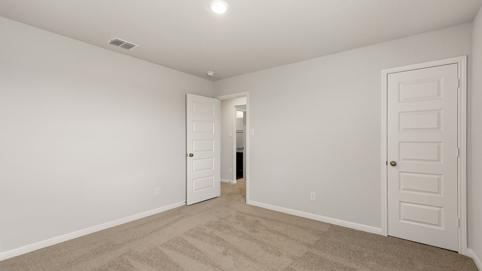 Secondary bedroom