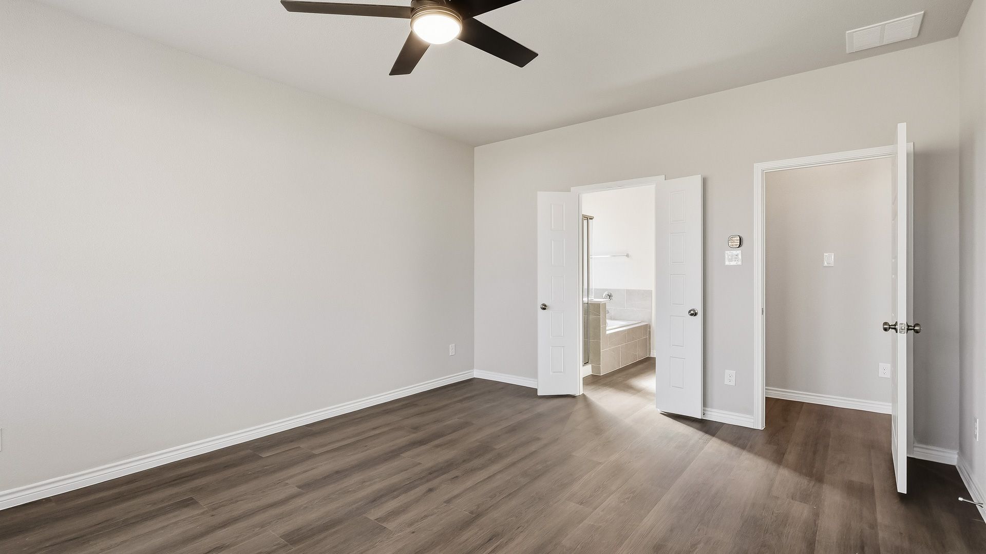 Primary suite
