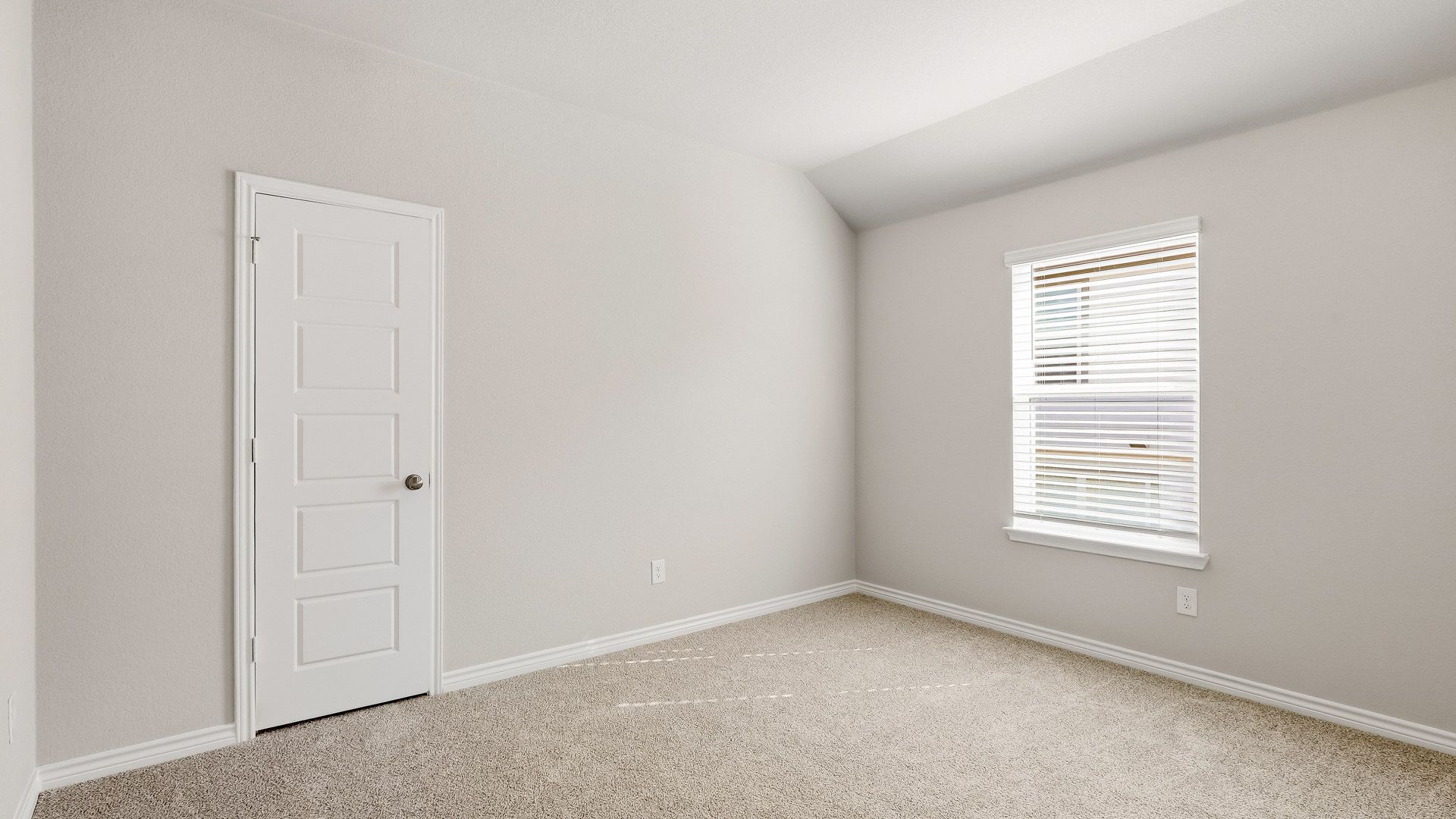 Secondary bedroom