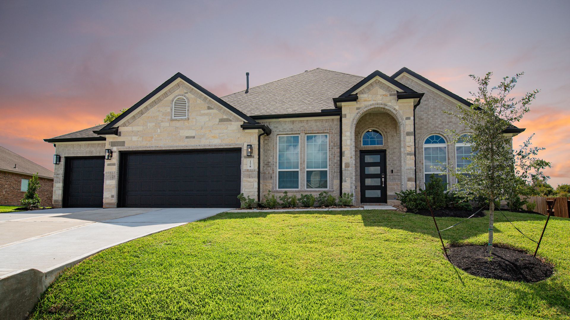 The Casey - Estates of Lake Creek Village - Lake Conroe Area Homes: Montgomery, Texas - Legend Homes