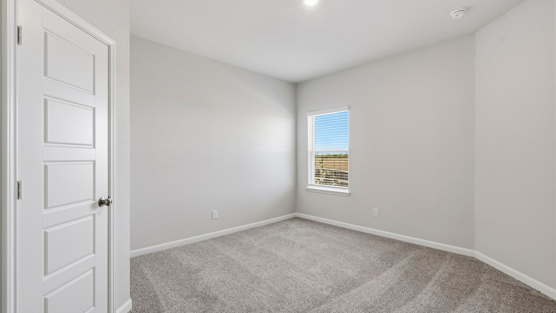 Secondary bedroom