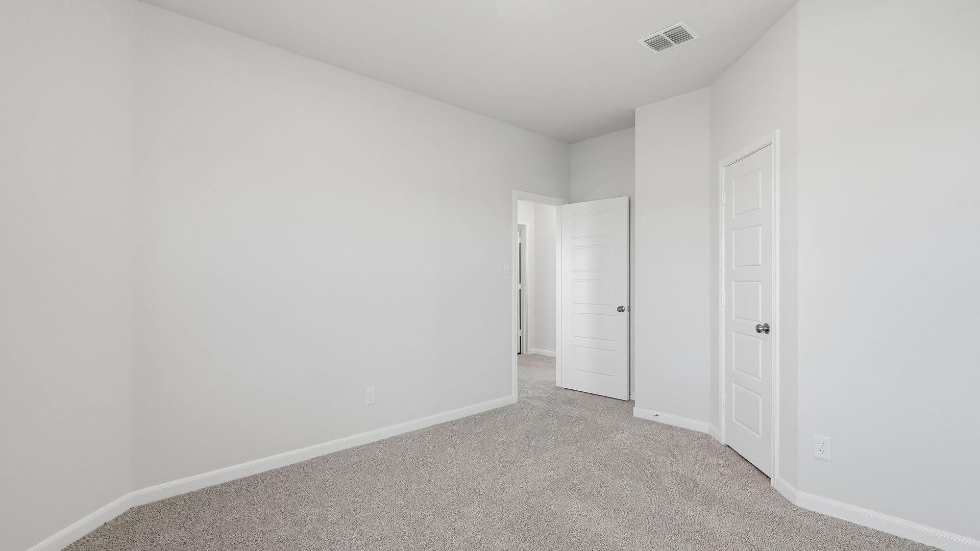 Secondary bedroom