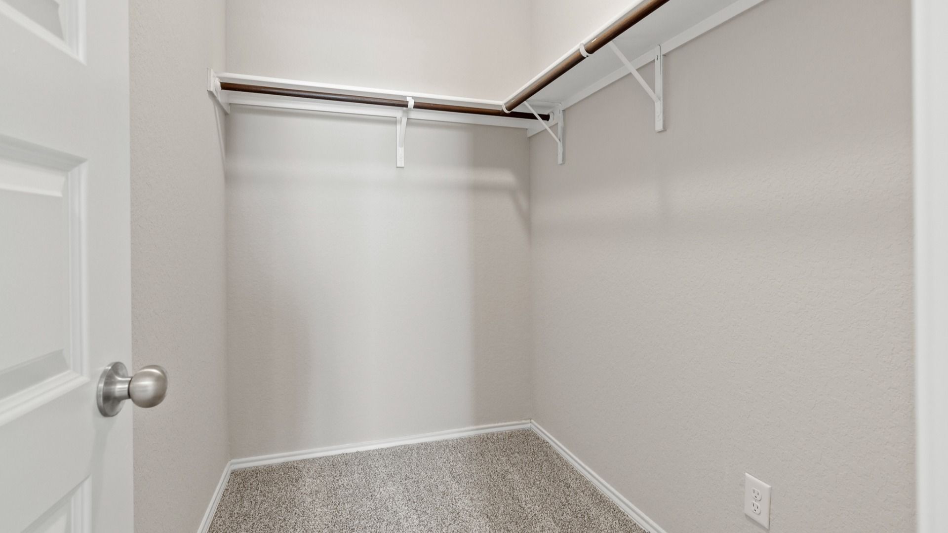 Images are a model representation and may depict options and upgrades not featured on the home available for purchase.