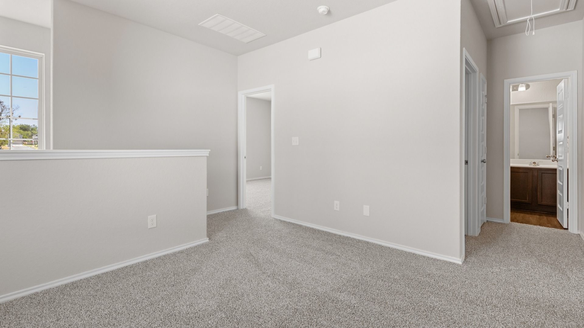 Images are a model representation and may depict options and upgrades not featured on the home available for purchase.