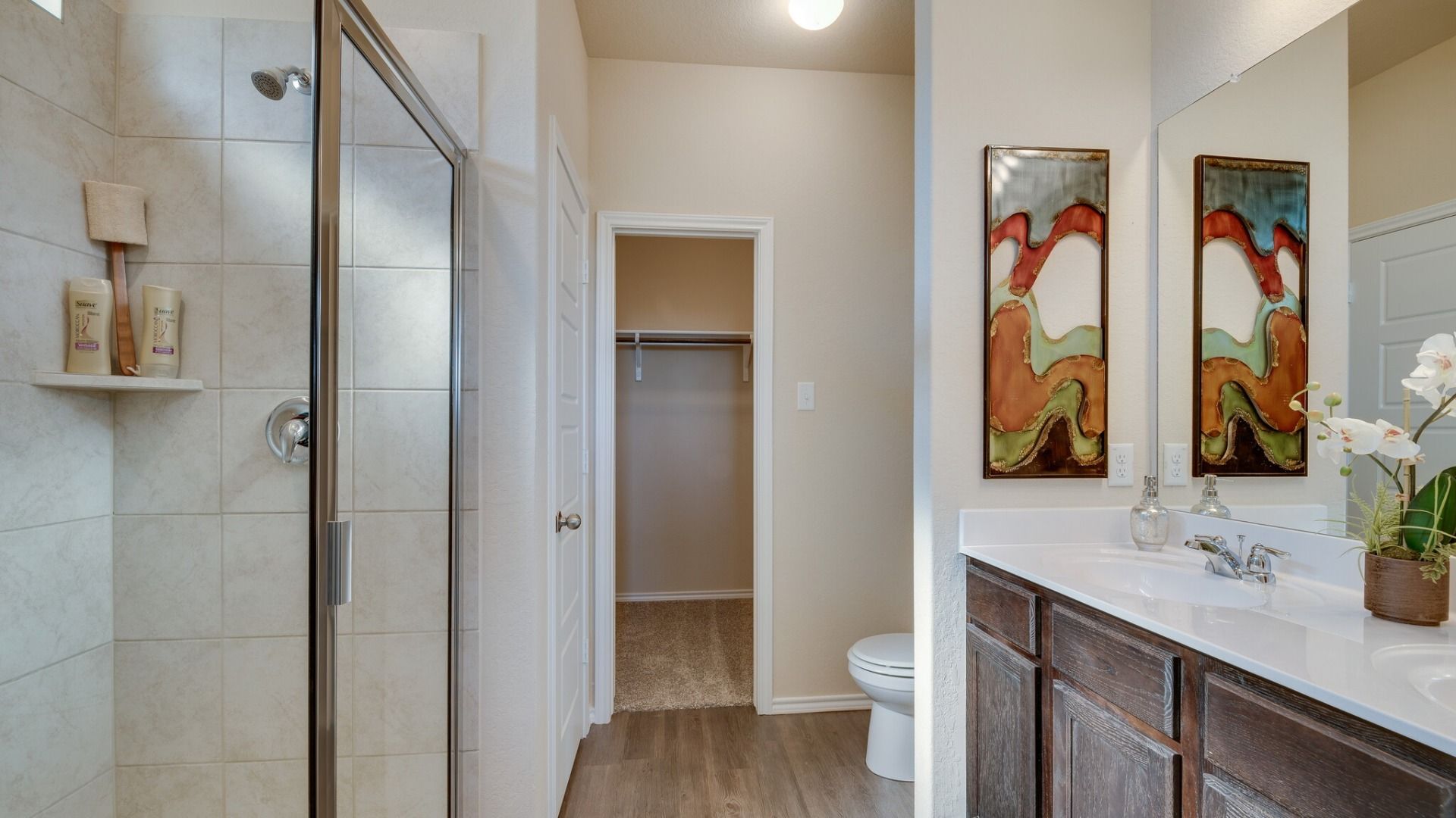 Images are a model representation and may depict options and upgrades not featured on the home available for purchase.