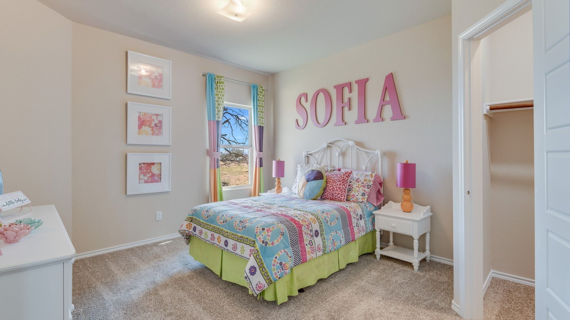 Images are a model representation and may depict options and upgrades not featured on the home available for purchase.