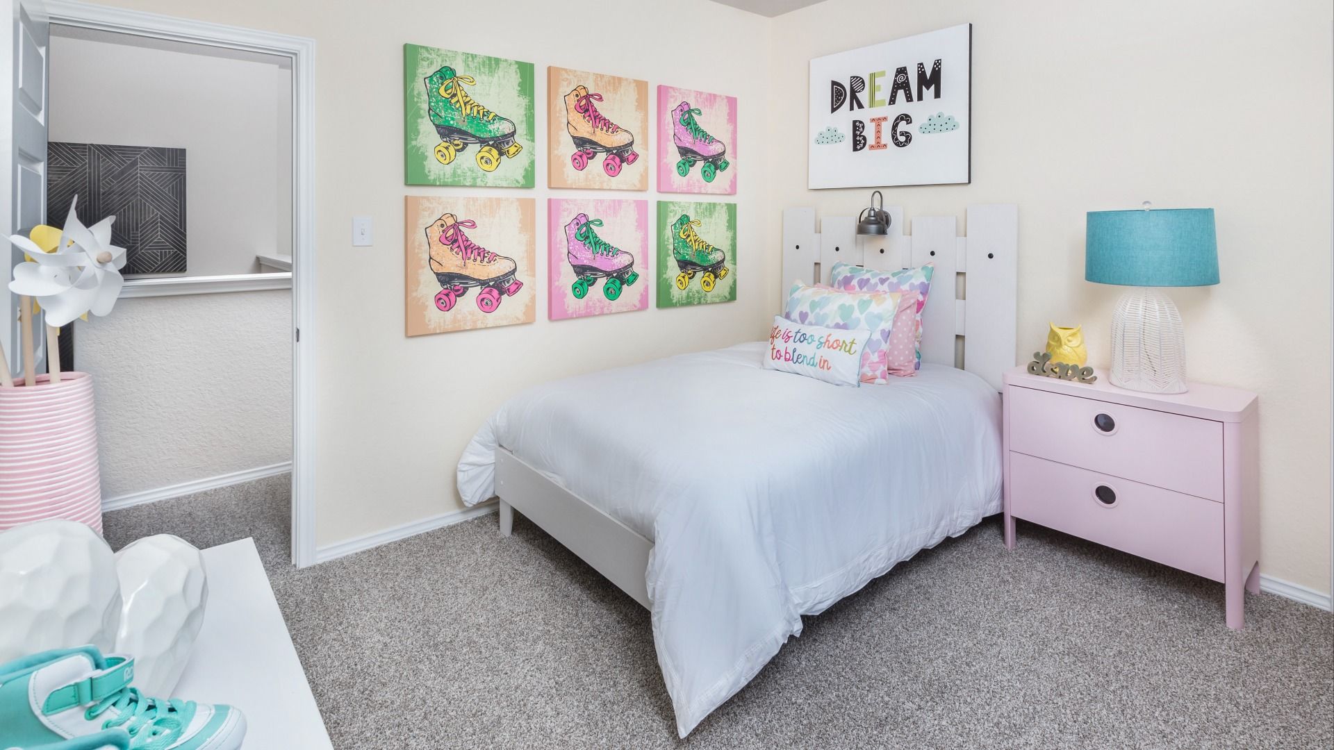Images are a model representation and may depict options and upgrades not featured on the home available for purchase.